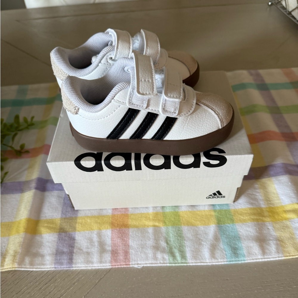 Baby / Toddler Adidas Sneaker (size 6)